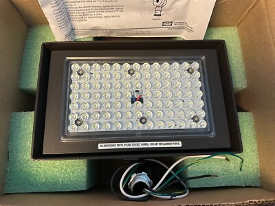 NEW Hubbell RFL3-40-5K Ratio LED Floodlight 4827 Lumen 40W 120-277VAC ...