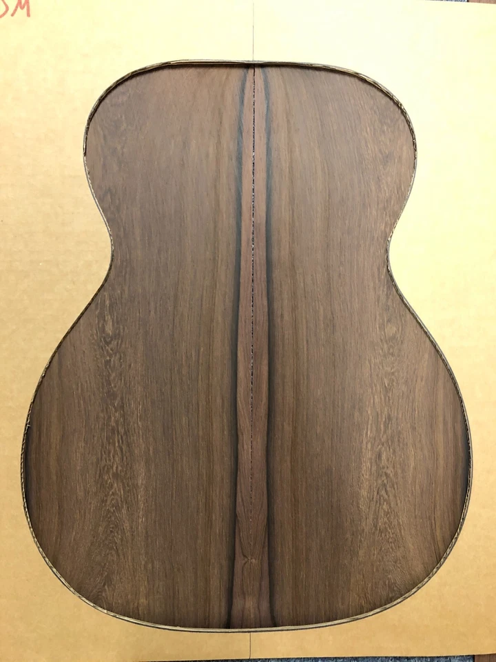 Juego trasero y lateral de palo de rosa de Madagascar OM / tamaño clásico, hermoso color. Foto 3 de 4