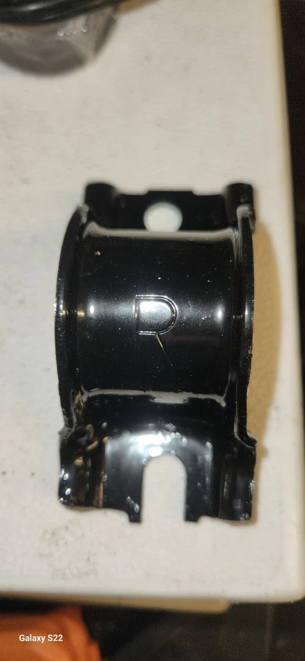 Toyota Tacoma 2010 barra estabilizadora/estabilizadora abrazadera de buje lado derecho Foto 2 de 3