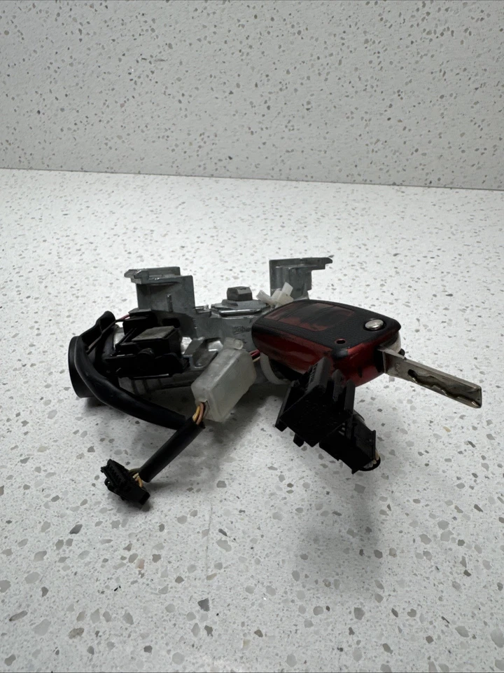 Volkswagen Jetta SE 2012 barril de encendido y llave usado B457-10 Foto 4 de 4