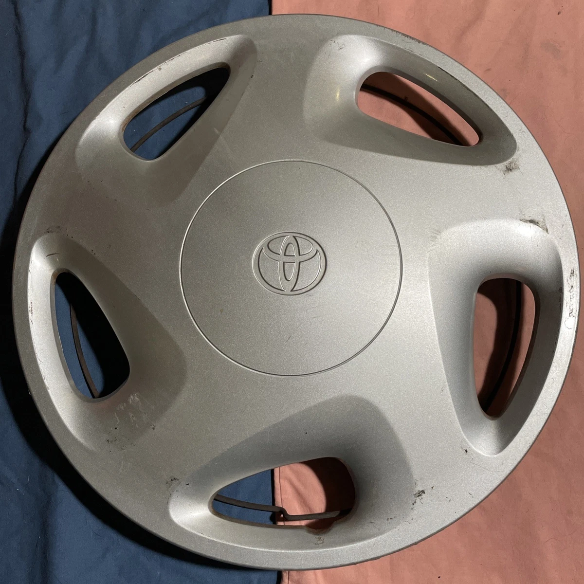 ホイールセンターキャップ 4個 トヨタ 2001-02 セコイア 2001-04 