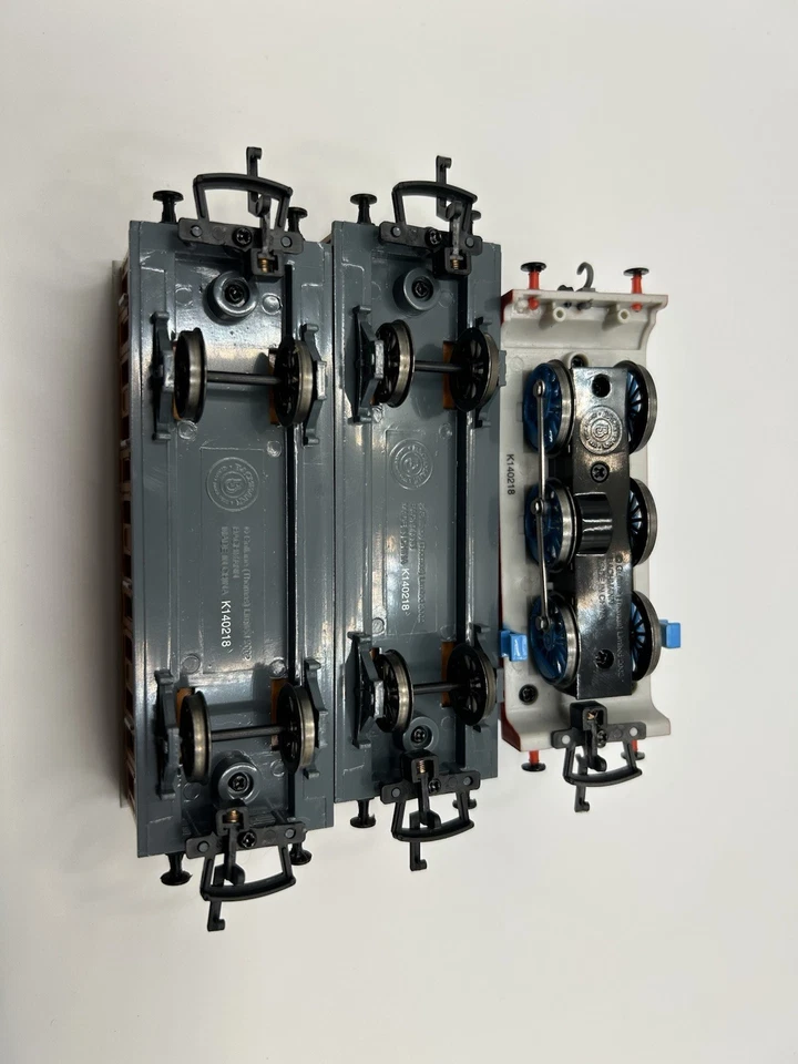 HO Bachmann Thomas & Friends Thomas, Annie, And Clarabel - (TESTED NICE) - Image 4 of 4