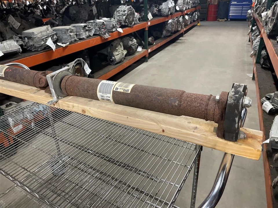 (LOCAL PICKUP ONLY) Rear Drive Shaft Assembly 2.3L Turbo Fits 15-17 MUSTANG 2013 - Image 2 of 4