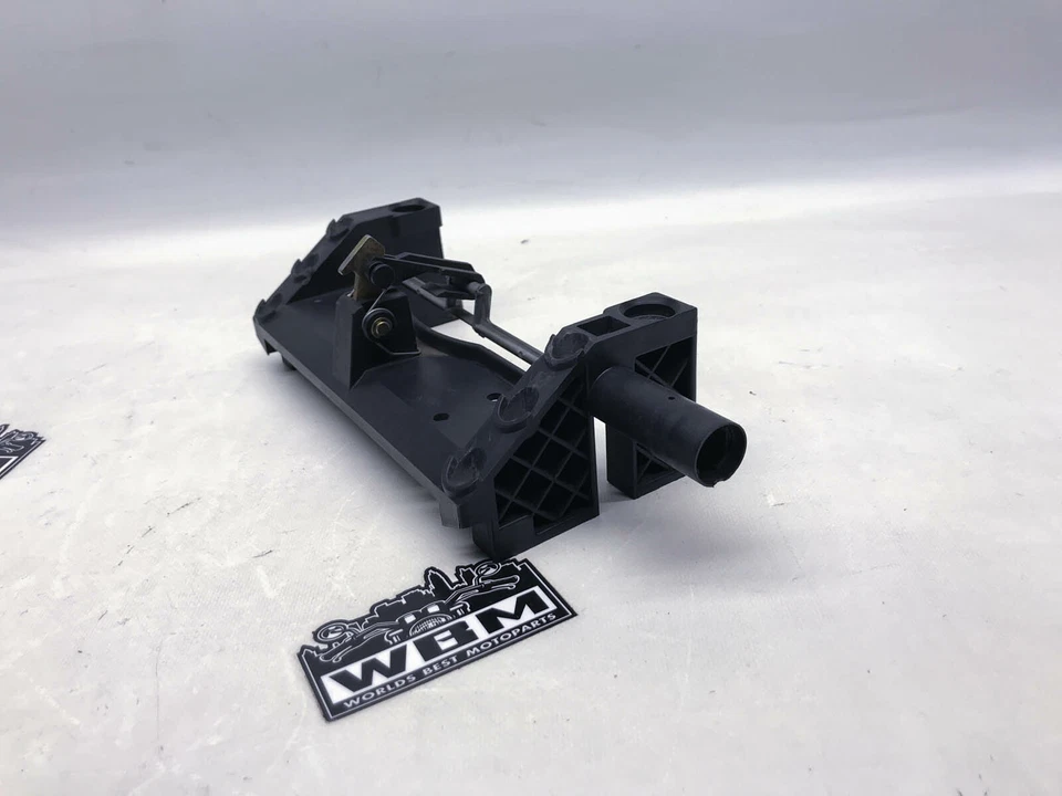 BMW R850R R850 R (2) 95' Seat catch latch asiento bloqueo mango soporte  Foto 2 de 4