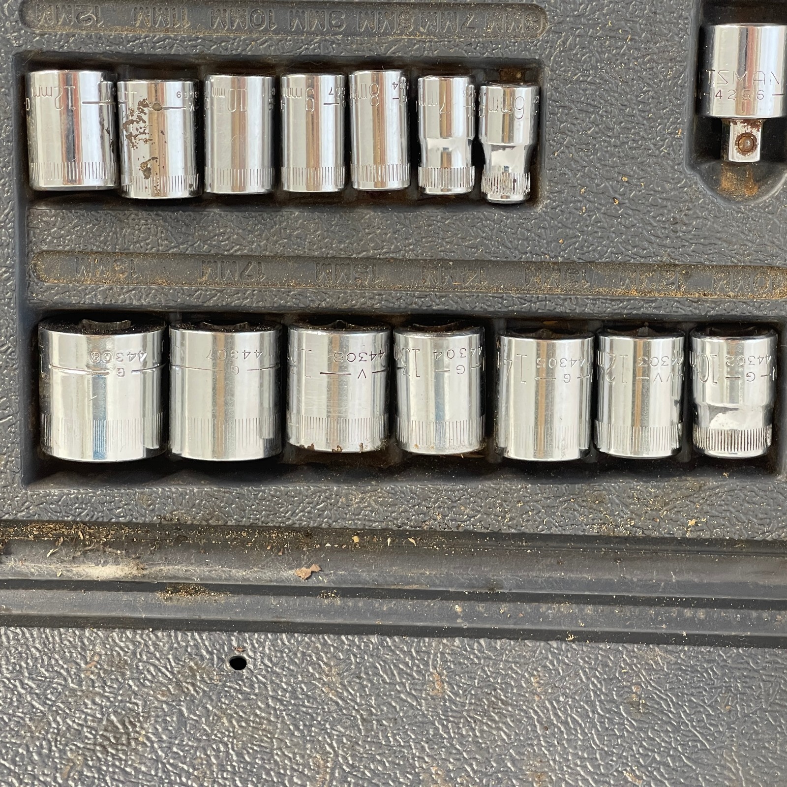 17 Pc Sears Craftsmen 1/4 & 3/8 METRIC Drive Socket Wrench Set 9-33237 Vintage