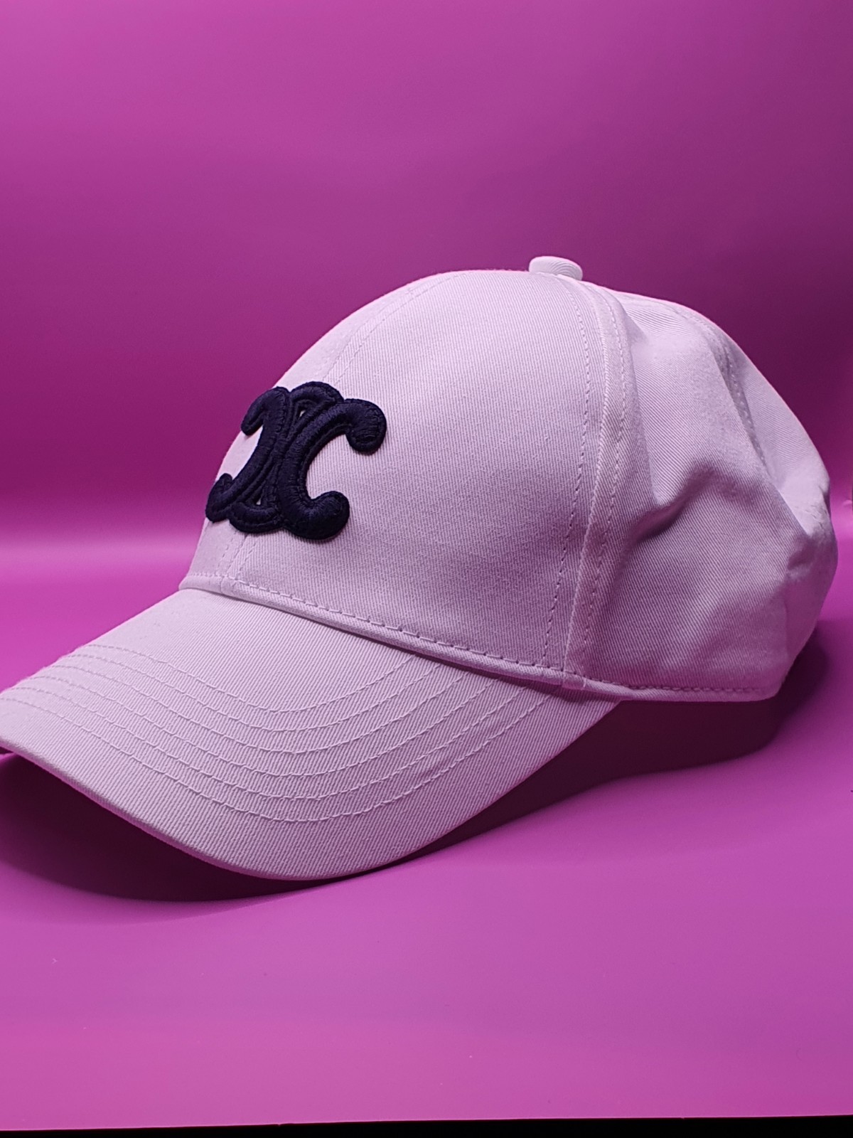 Celine Triomphe Baseball Cap White Cotton Navy UK Sold Out Size M Adjustable