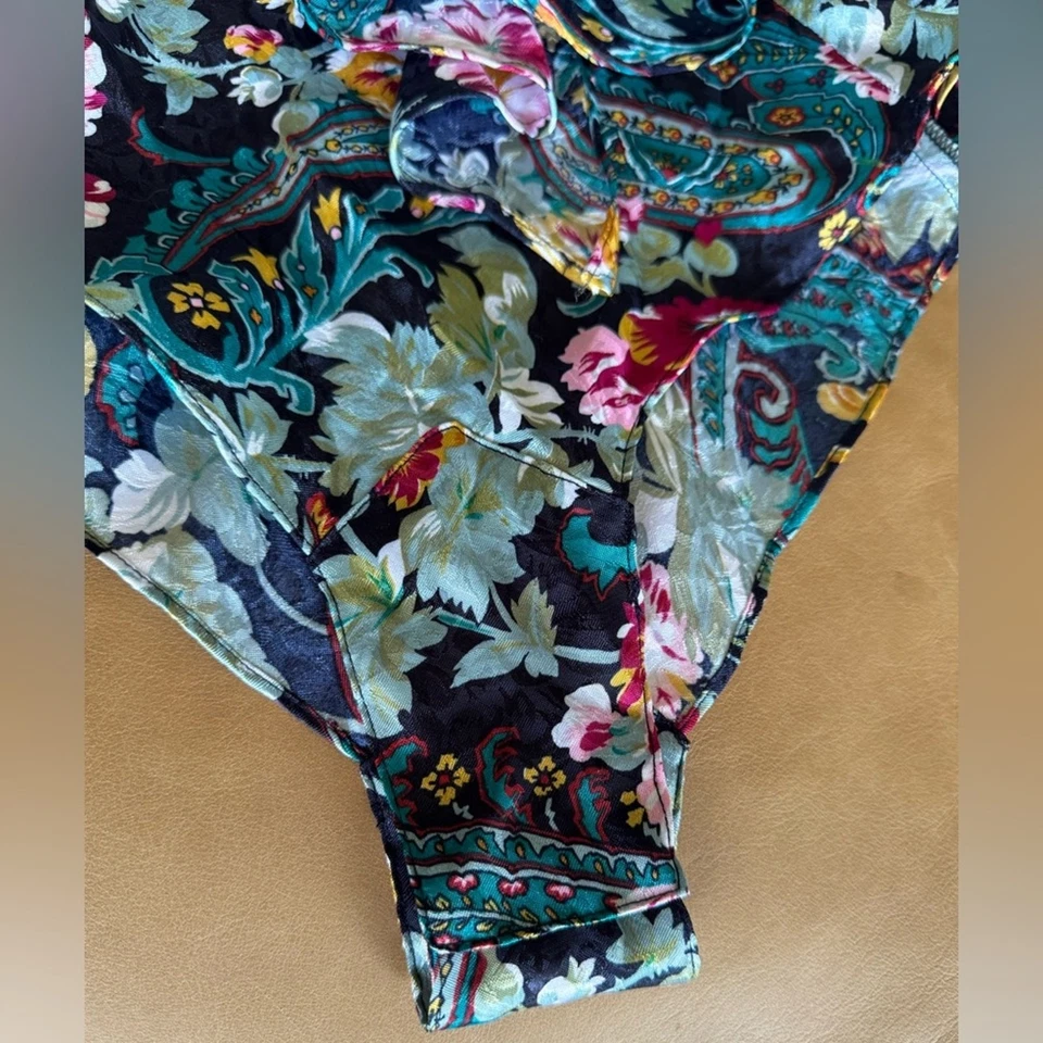 Victoria's Secret золотой этикетки пейсли / цветочный боди / белье / размер M - Изображение 4 из 4