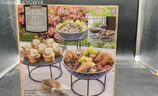 Daily Chef Elevated Serving Set – 3 Piece Round Metal Display Stands