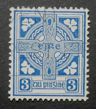 Ireland 111 used 1941 3p Celtic Cross Eire clover leaf wmk. 262 Irish