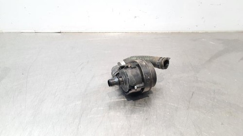 BMW i3 I01 Zusätzliche Wasserpumpe 9147359