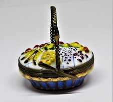 LIMOGES FRANCE BOX - FRUIT BASKET & METAL HANDLE - KNIFE & FORK - APPLES - PEARS