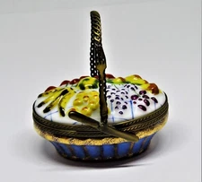 LIMOGES FRANCE BOX - FRUIT BASKET & METAL HANDLE - KNIFE & FORK - APPLES - PEARS