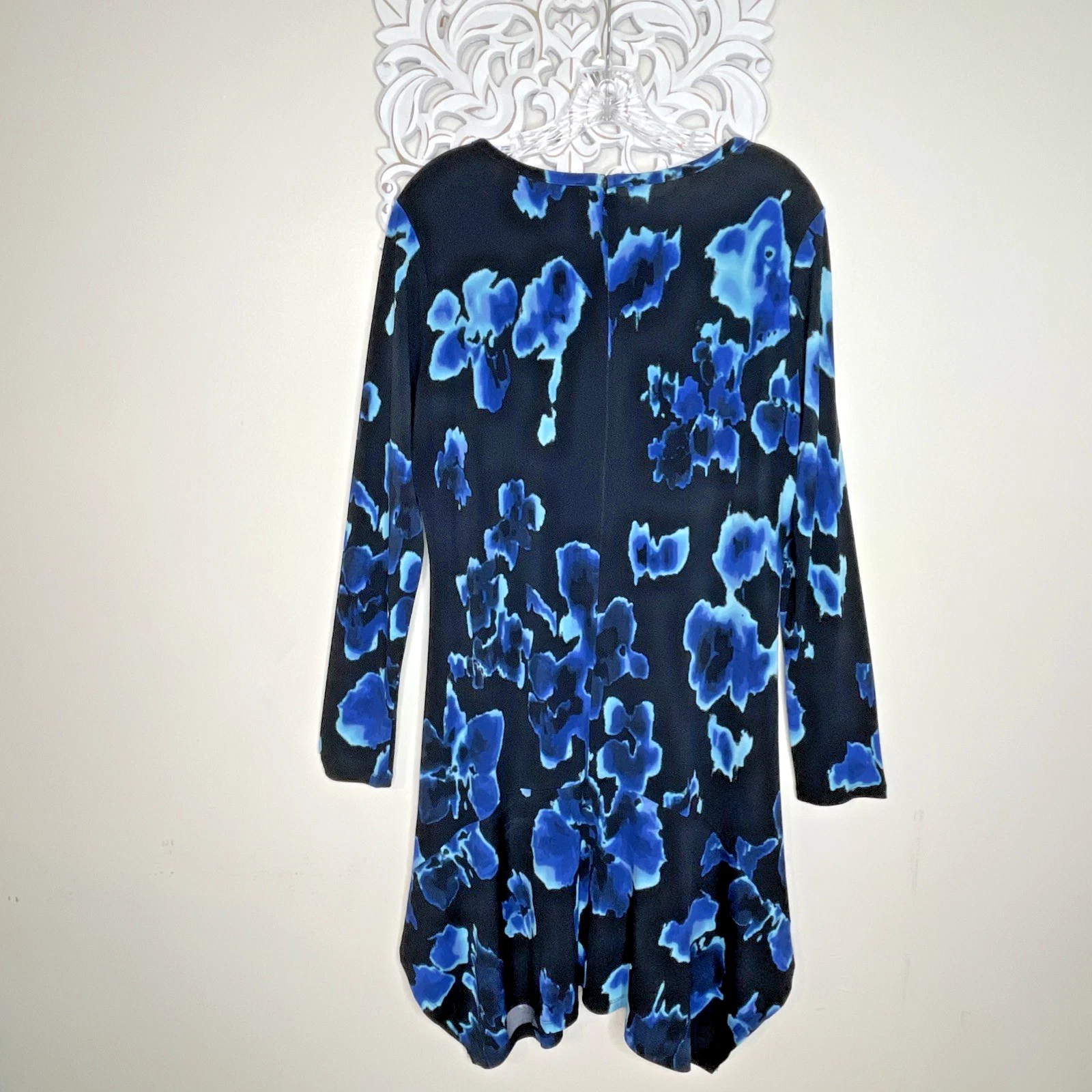 Abito MICHAEL KORS taglia GRANDE maniche lunghe orlo a fazzoletto NERO BLU floreale