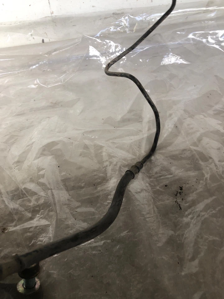 Задний суппорт дискового тормоза правый со стороны пассажира правый для Volkswagen Cabrio GLS 19995-2002 годов выпуска - Изображение 4 из 4