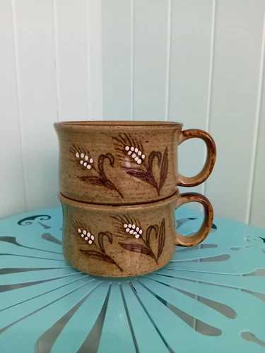Lot of 2 Vintage Otagiri Rustic Wheat French Onion Soup Mugs Speckled Stoneware