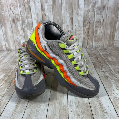 Nike Air Max 95 Sneakers Neon Orange Volt Gray Athletic kids 7 Womens 8.5 - Picture 6 of 8