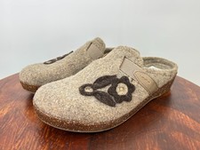 EARTH ORIGINS Aurora Jackie Brown Flower Felt Fabric Mules Clogs 8M Oatmeal