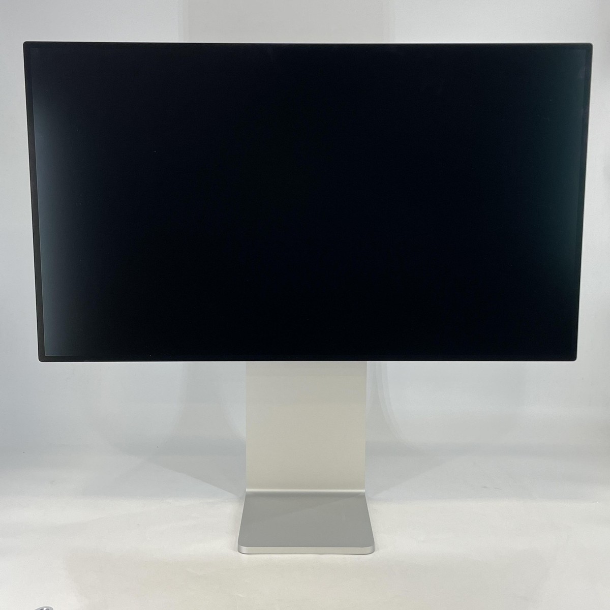 Apple Pro Display XDR Bundle 32in 6016x3384 Nano-Texture Tilt