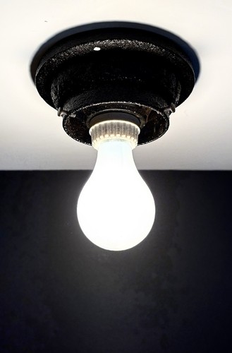 Antique Early 1910s 1920s Art Deco Metropolitan Cast Iron Ceiling Light Fixture - Picture 7 of 22