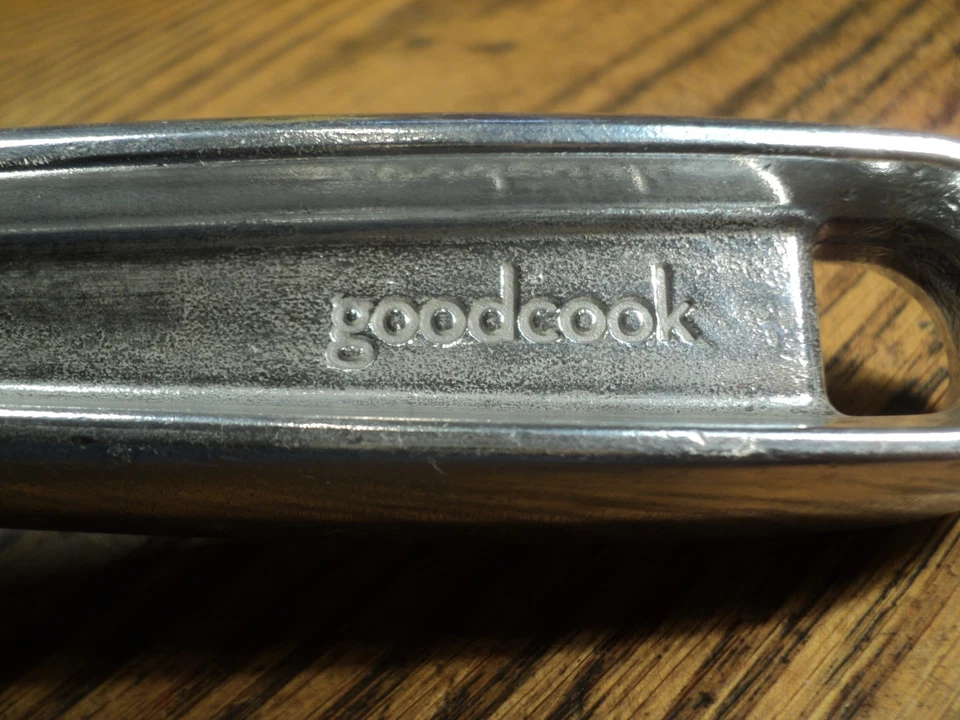Vintage Goodcook Aluminum Meat Tenderizing Hammer Kitchen Tool  9-1/2" Long - Image 3 of 4