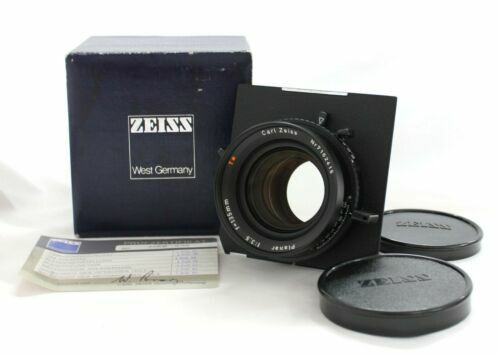 Lot 515 - A Carl Zeiss S-Planar T* f/5.6 135mm Macro Lot 515 - A Carl Zeiss S-Planar T* f/5.6 135mm Macro