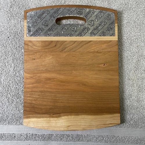 Warther Cutlery x Wendell August Cutting Board Pittsburgh Penguins 9x12 Wood EUC - Picture 1 of 8