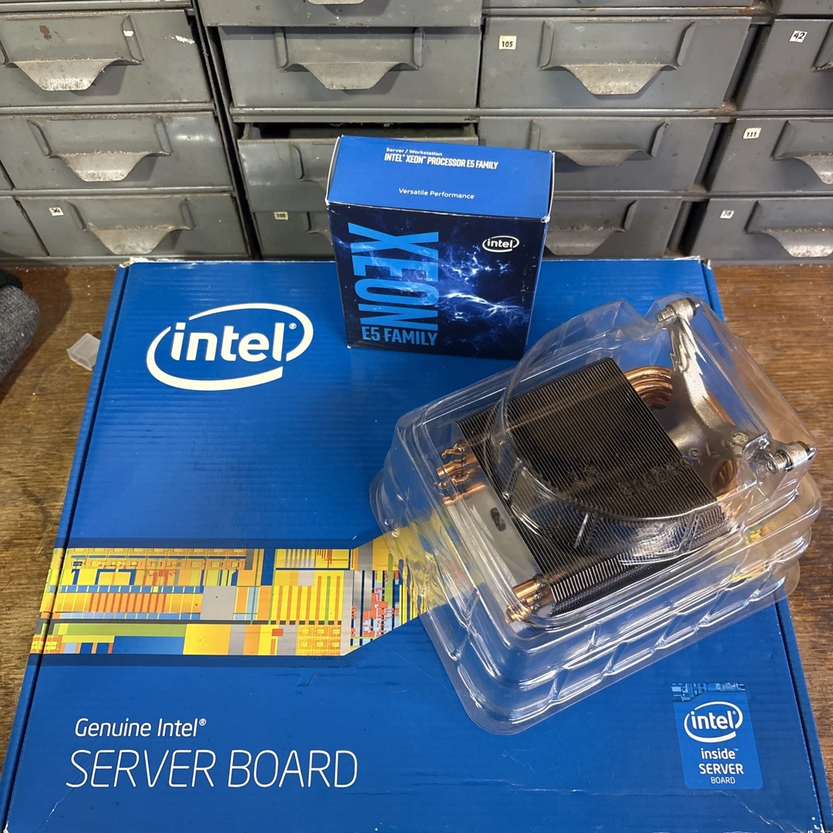 Lot De 2 Processeurs Intel Xeon E5-2620 V4 | Processeurs De Serveur Occasion, 8 Cœurs / 16 Threads | Fonctionnels