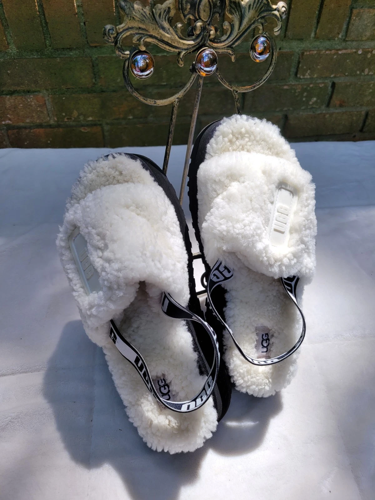 Sandali Ugg in pile taglia 8