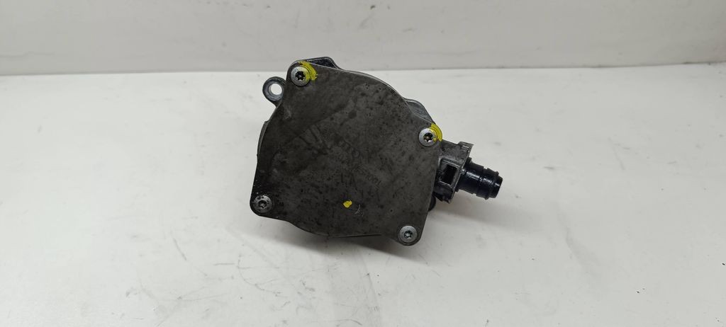 Audi RS3 2018 Petrol 320kW Vacuum pump 07K145100L ZUJ5257