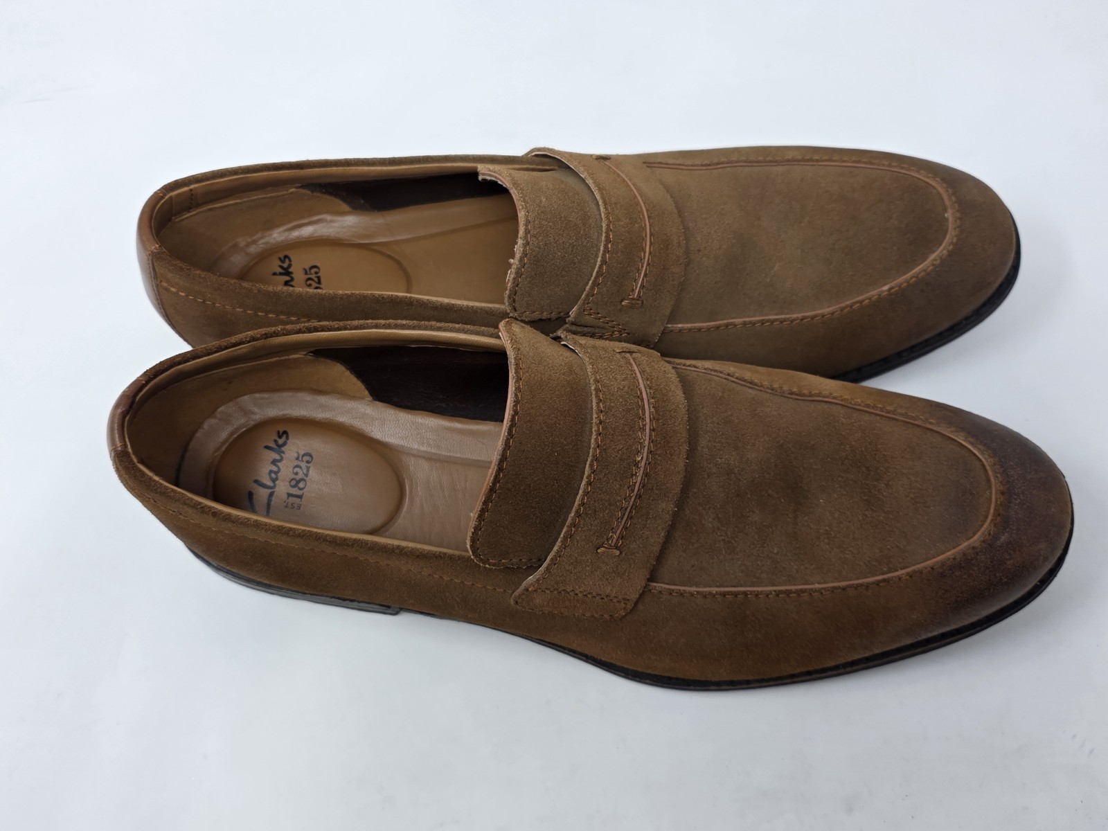 Clarks mens HAWKLEY Mens Nubuck slip on loafers Size 13 Leather 