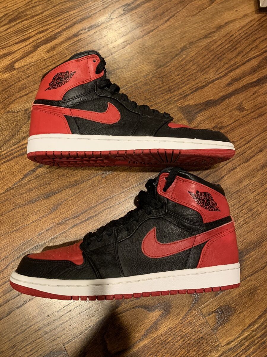 2011 NIKE AIR JORDAN 1 RETRO HIGH OG BANNED SIZE 8.5 VARSITY 2011 NIKE AIR JORDAN 1 RETRO HIGH OG BANNED SIZE 8.5 VARSITY