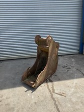 Excavator bucket 80mm pins Not Cat Jcb Doosan Trenching 20 Tonne