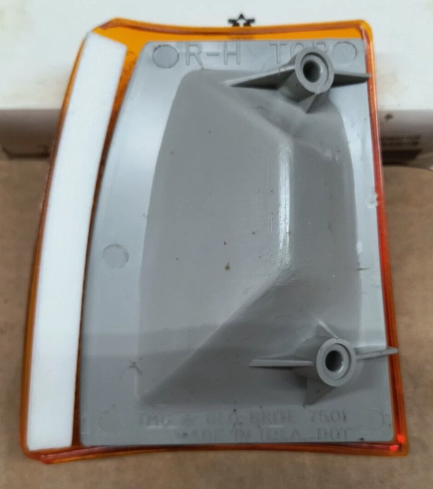 NOS 1989-94 Ford Bronco II Ranger Explorer Right Side Marker Lens 7501 Glo Brite - Image 2 of 3