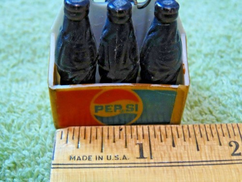 Vtg Pepsi Cola Collectible Small Necklace 6 Pack Bottles Gumball Machine Charm - Picture 9 of 9