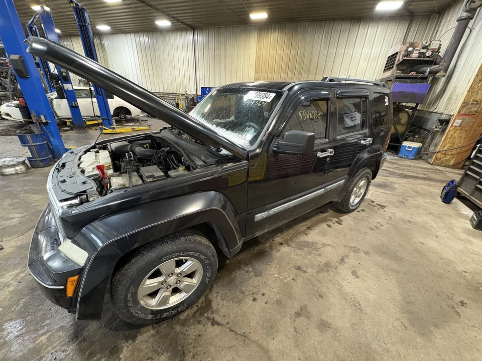 Used Fuel Pump fits: 2009 Jeep Liberty Pump Assembly 4.0 Grade A Foto 3 de 4