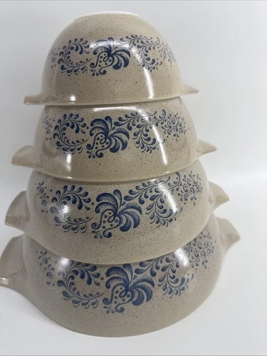 Set of 4 VTG Pyrex Homestead Cinderella Nesting Mixing Bowls 441,442,443,444