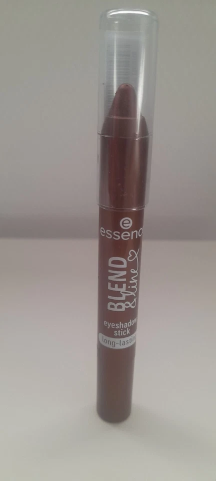 Essence Blend & Line Eyeshadow Stick 04 Full Of Beans - Bild 2 von 4
