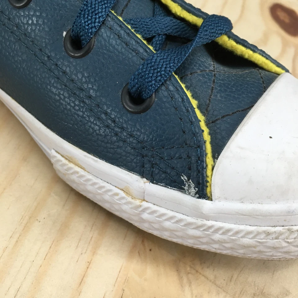 Converse Shoes Junior 4 Chuck Taylor All Star Sneakers Blue Leather Low 662300C - Image 4 of 4