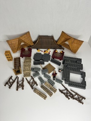 Mega Bloks LOT - Pirates of the Caribbean Worlds End Singapore Escape INCOMPLETE