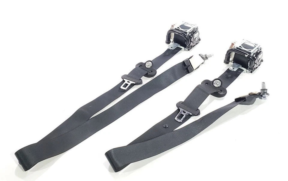 2017 Nissan Titan XD OEM Steering Wheel Air Bag With Module And Seat Belts - Image 3 of 4