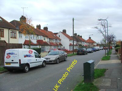 Foto 12x8 Middleton Avenue, Sidcup Foots Cray c2015