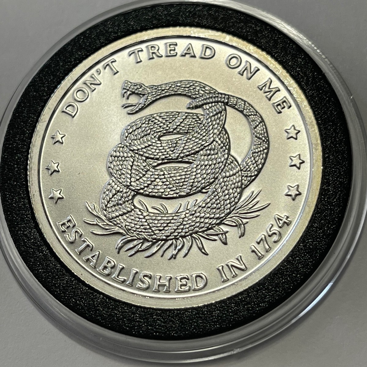 Don't Tread On Me Price of Liberty Coin 1 Troy Oz .999 Fine Silver Don't Tread On Me Price of Liberty Coin 1 Troy Oz .999 Fine Silver