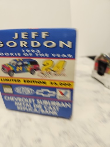 Jeff Gordon Chevrolet Suburban Metal Diecast Bank 1993 Rookie of the Year NASCAR - Picture 10 of 19