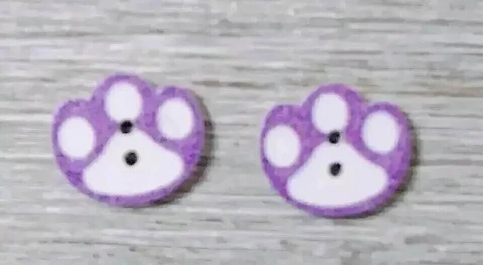 Juego de 2 botones de costura con estampado de patas de madera 2 agujeros 5/8 pulgadas púrpura Foto 2 de 2