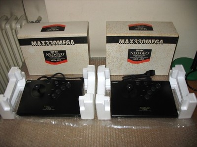 SET OF 2 BOXED JOYSTICK OLD STYLE NEO GEO AES CD!
