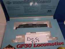 HO Proto 2000 GP30 SP  5017 DCC replaced Gears  sf