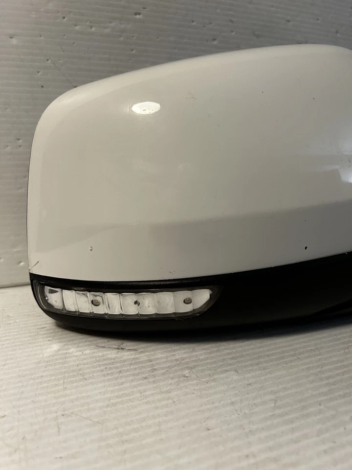 Оригинальное белое сигнальное зеркало с подогревом для пассажира Dodge Durango 2011–2022 годов выпуска 2481 - Изображение 2 из 4