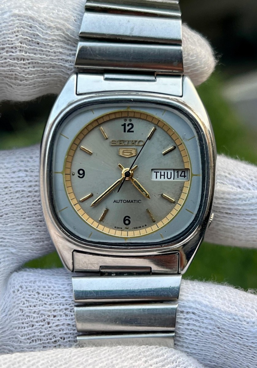 ★Vintage SEIKO 5★自動巻き★17石 Day/Date★稼働品★ vintage SEIKO 5 watch Automatic Japan Day / Date Indicator