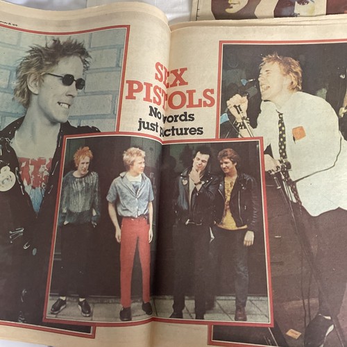 Record Mirror. January 1978. 4 Editions. - Picture 3 of 7