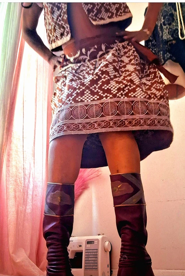 NANETTE LEPORE Conjunto de traje bordado de dos piezas y conjunto de falda - Talla S Foto 2 de 4